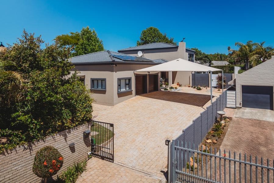 5 Bedroom Property for Sale in Panorama Western Cape